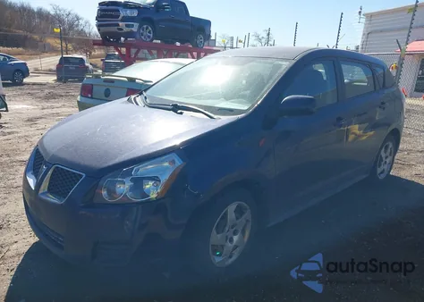 2009 Pontiac Vibe z USA, uszkodzony, nr VIN 5Y2SP67899Z445994
